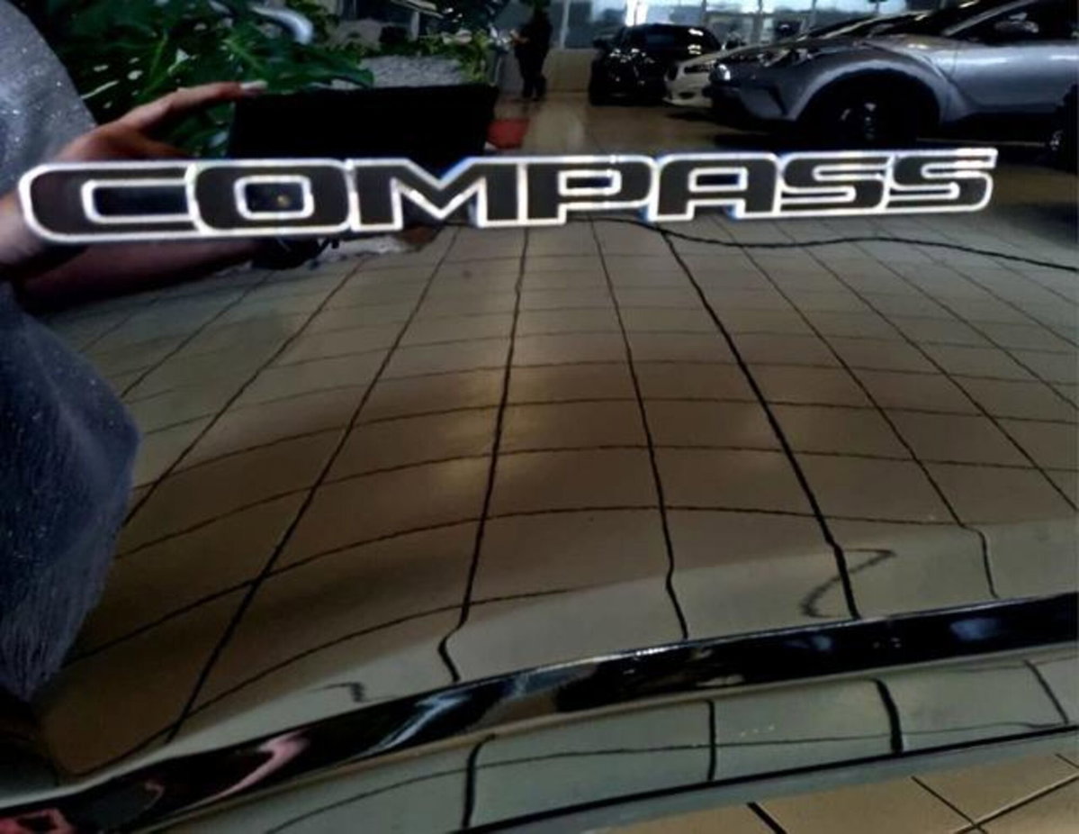 Jeep Compass 1.3 T4 190CV PHEV AT6 4xe Night Eagle (6)
