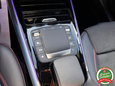 Mercedes-Benz Classe B 200 d Premium (13)