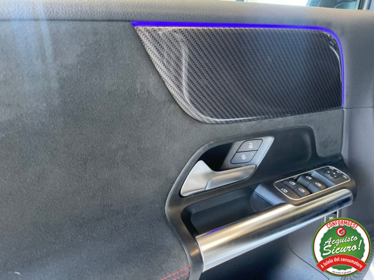 Mercedes-Benz Classe B 200 d Premium (9)