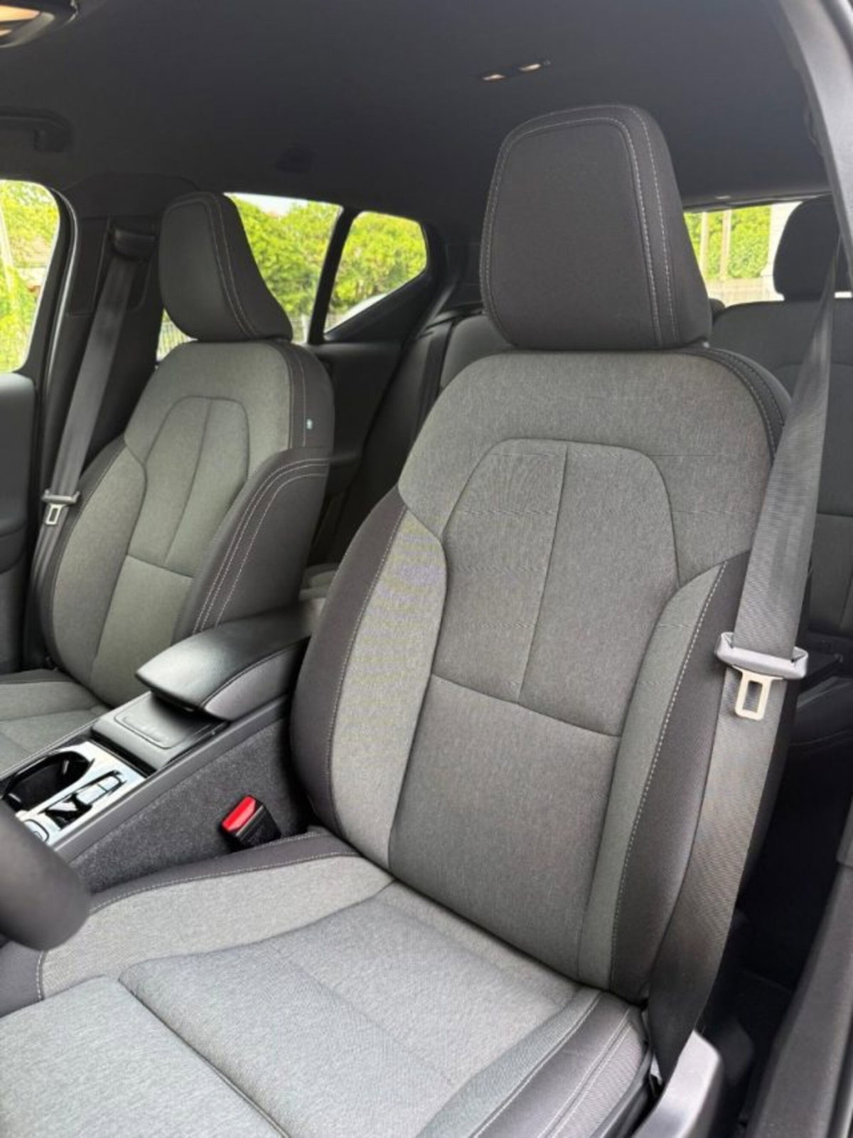 Volvo XC40 2.0 b4 Plus Dark auto (10)