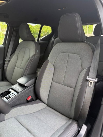 Volvo XC40 2.0 b4 Plus Dark auto (10)
