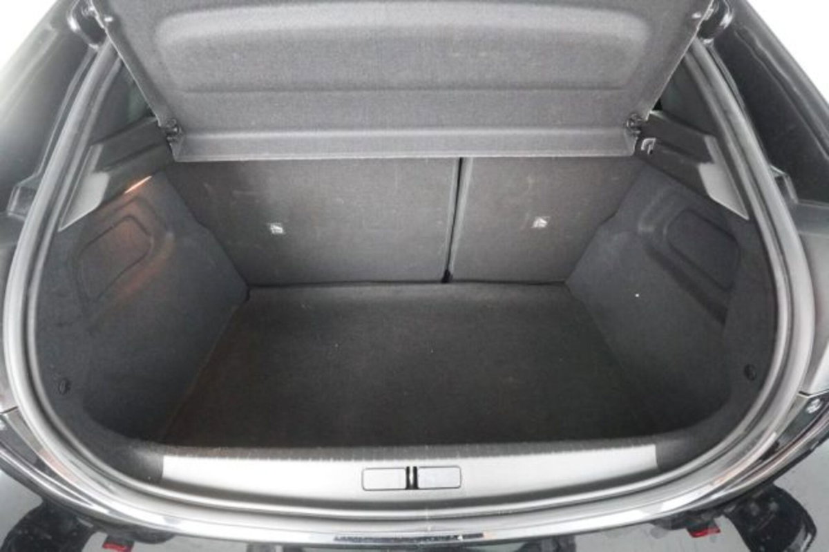 Opel Corsa 1.2 130 CV aut. GS Line (6)
