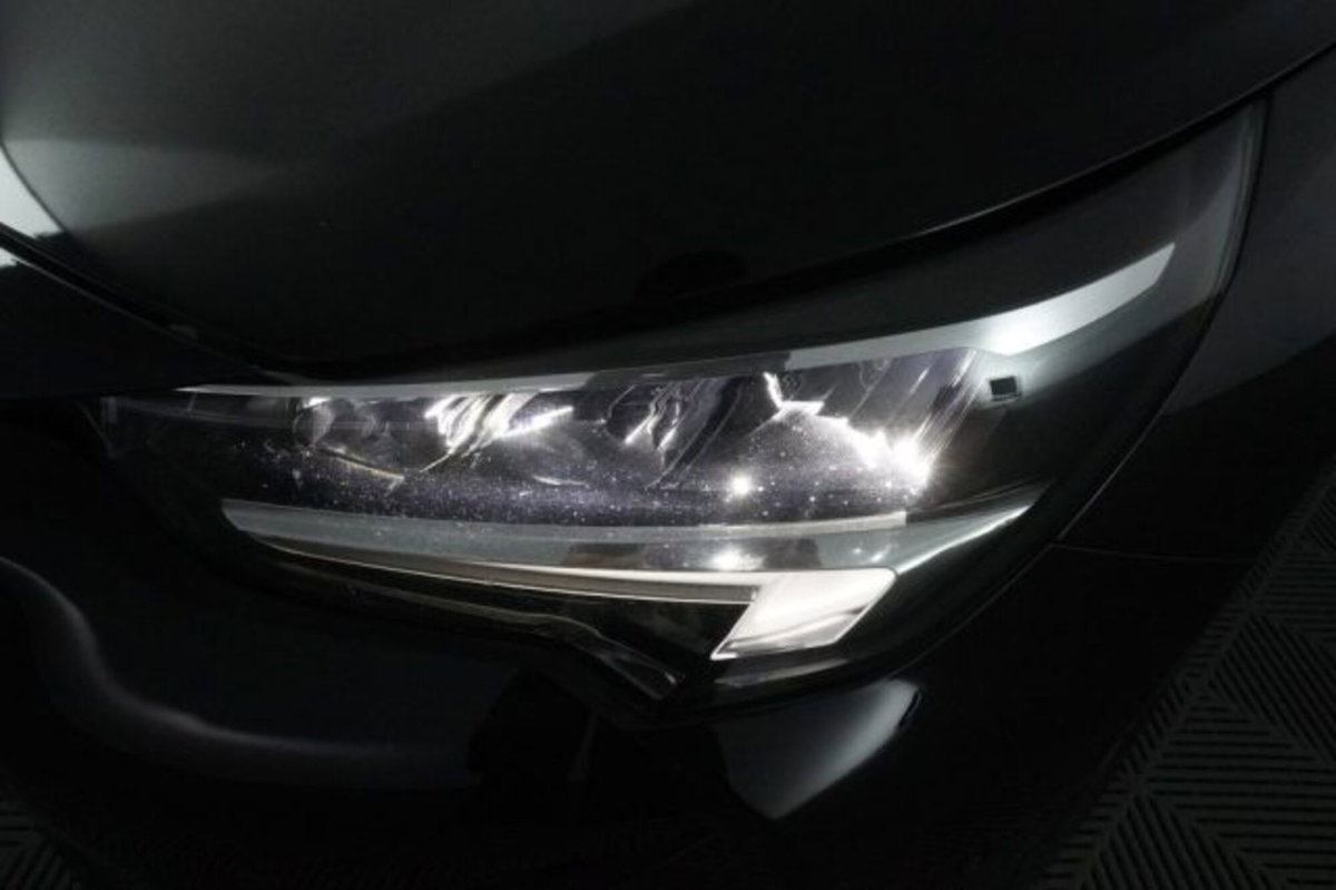 Opel Corsa 1.2 130 CV aut. GS Line (9)
