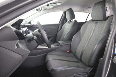 Peugeot 408 1.2 puretech Allure s&s 130cv eat8 (2)
