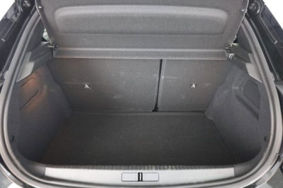 Lancia Ypsilon 1.2 mhev Edizione Limitata Cassina e-dct (6)