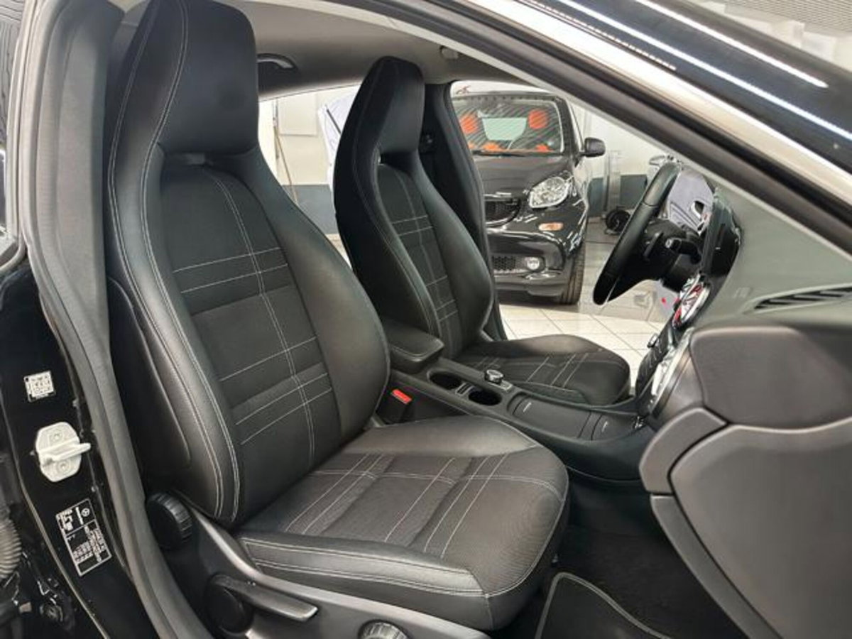 Mercedes-Benz CLA Shooting Brake 220 d Automatic Sport (10)