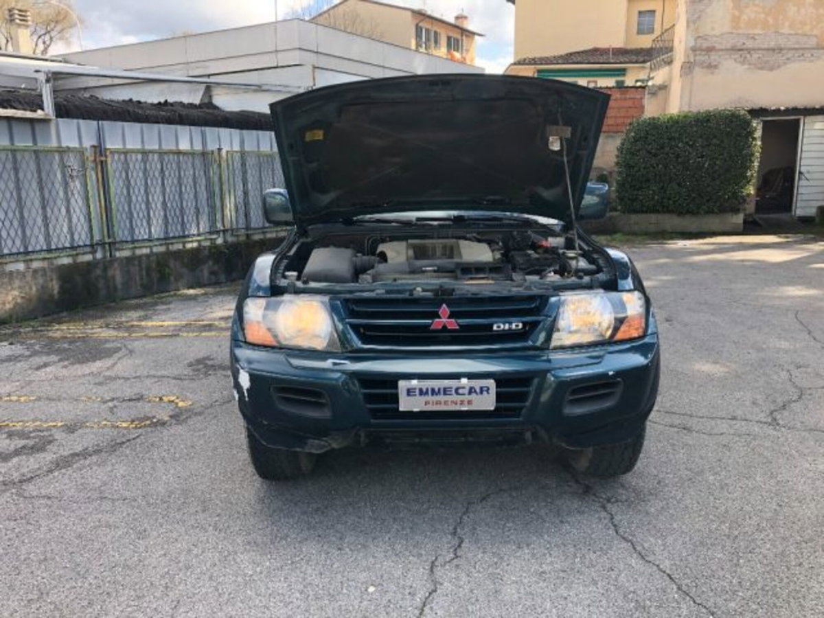 Mitsubishi Pajero 3.2 16V DI-D 5p. GLX (15)