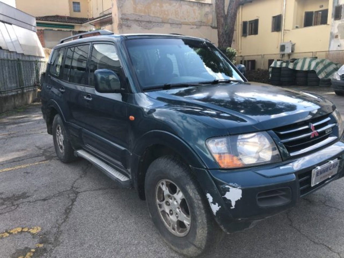 Mitsubishi Pajero 3.2 16V DI-D 5p. GLX (3)