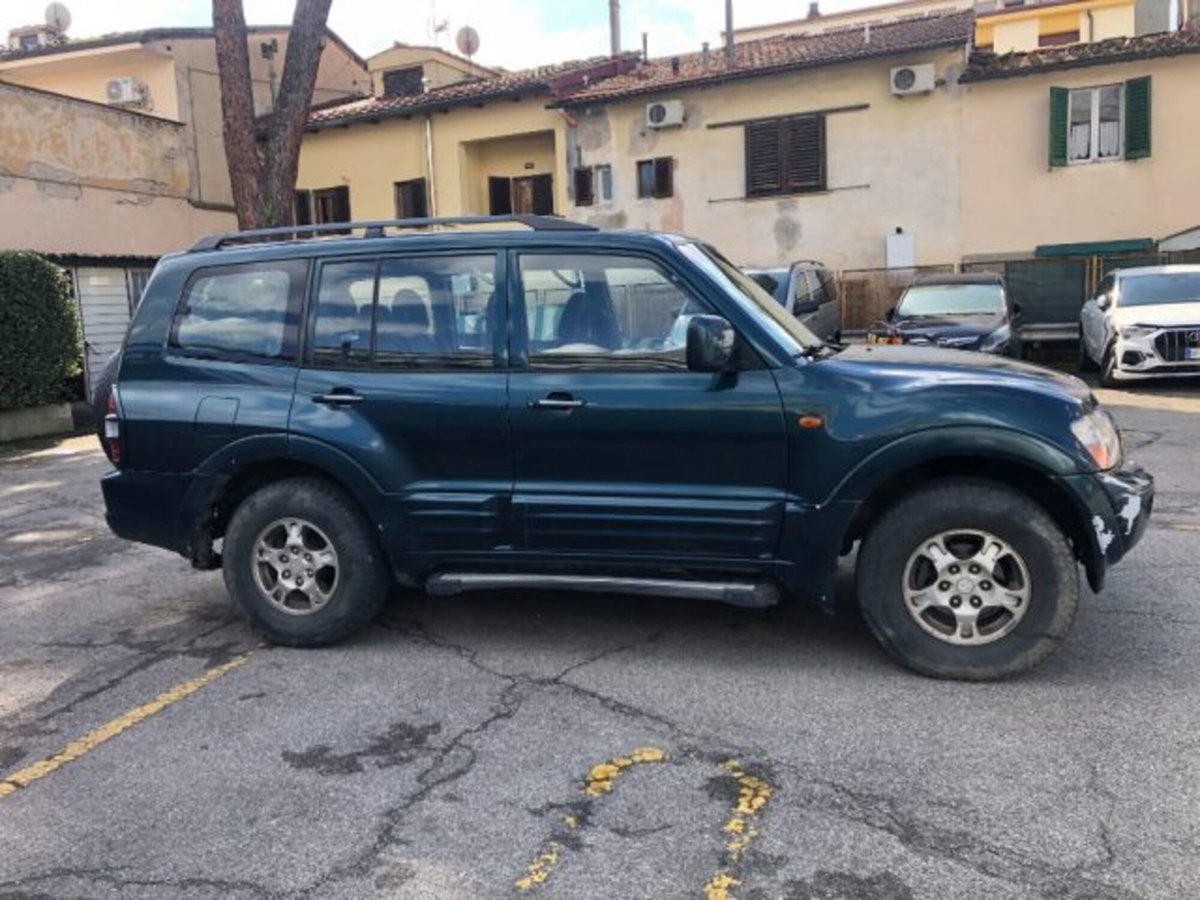 Mitsubishi Pajero 3.2 16V DI-D 5p. GLX (6)