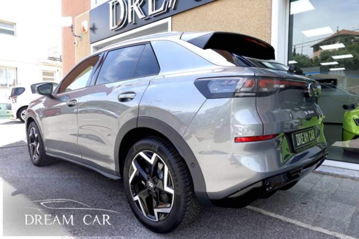 Volkswagen T-Roc 1.5 etsi R-Line 150cv dsg (3)