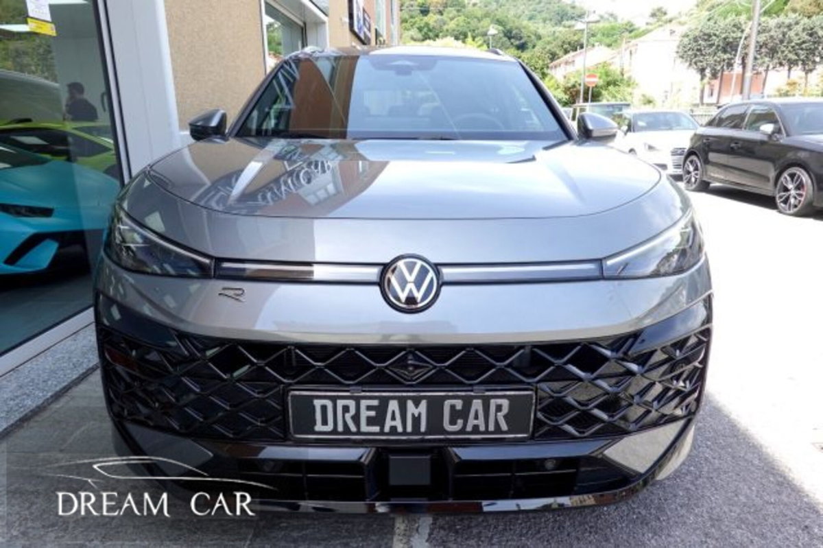 Volkswagen T-Roc 1.5 etsi R-Line 150cv dsg (8)
