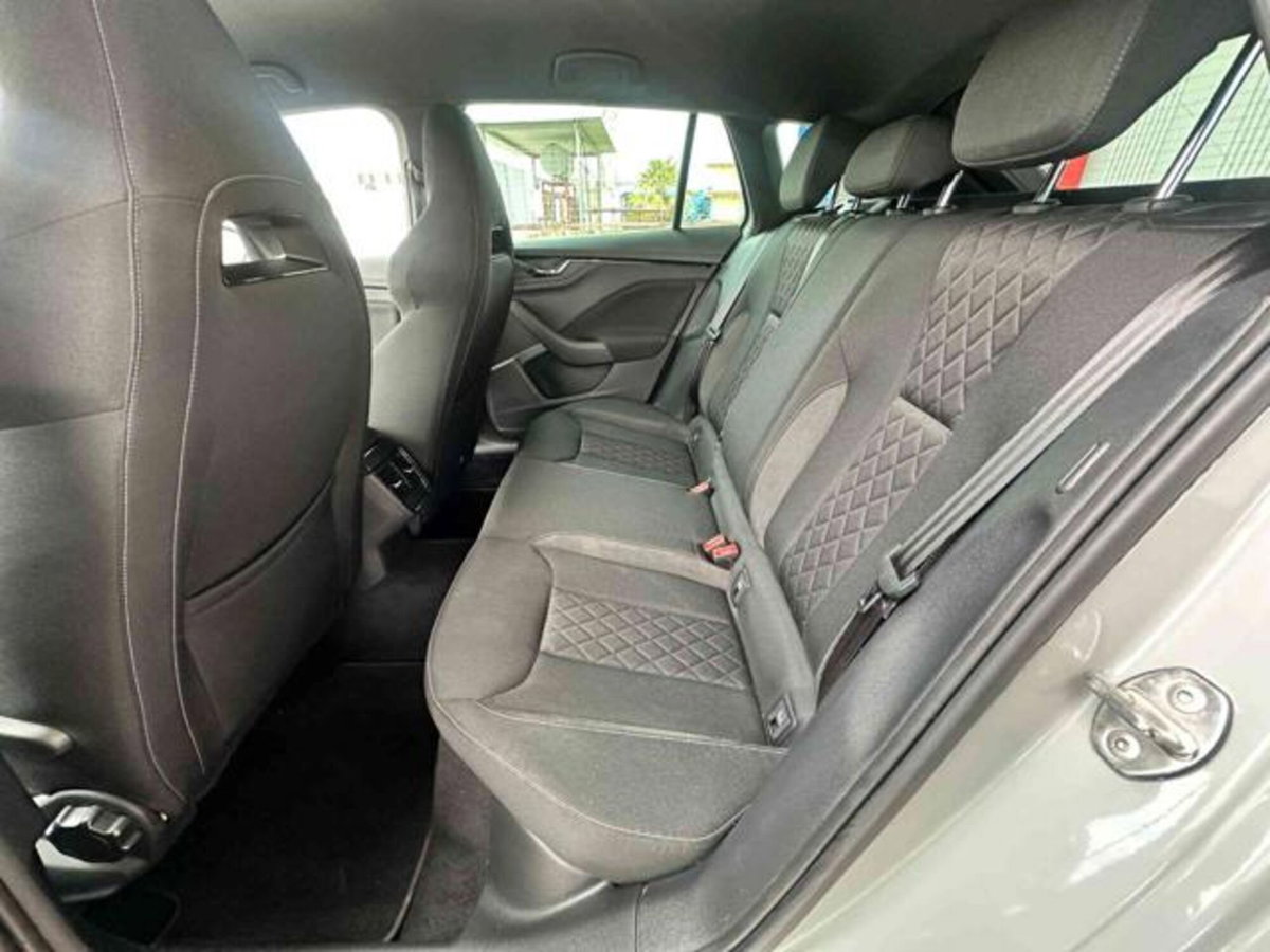 Skoda Scala 1.0 G-Tec Style (8)