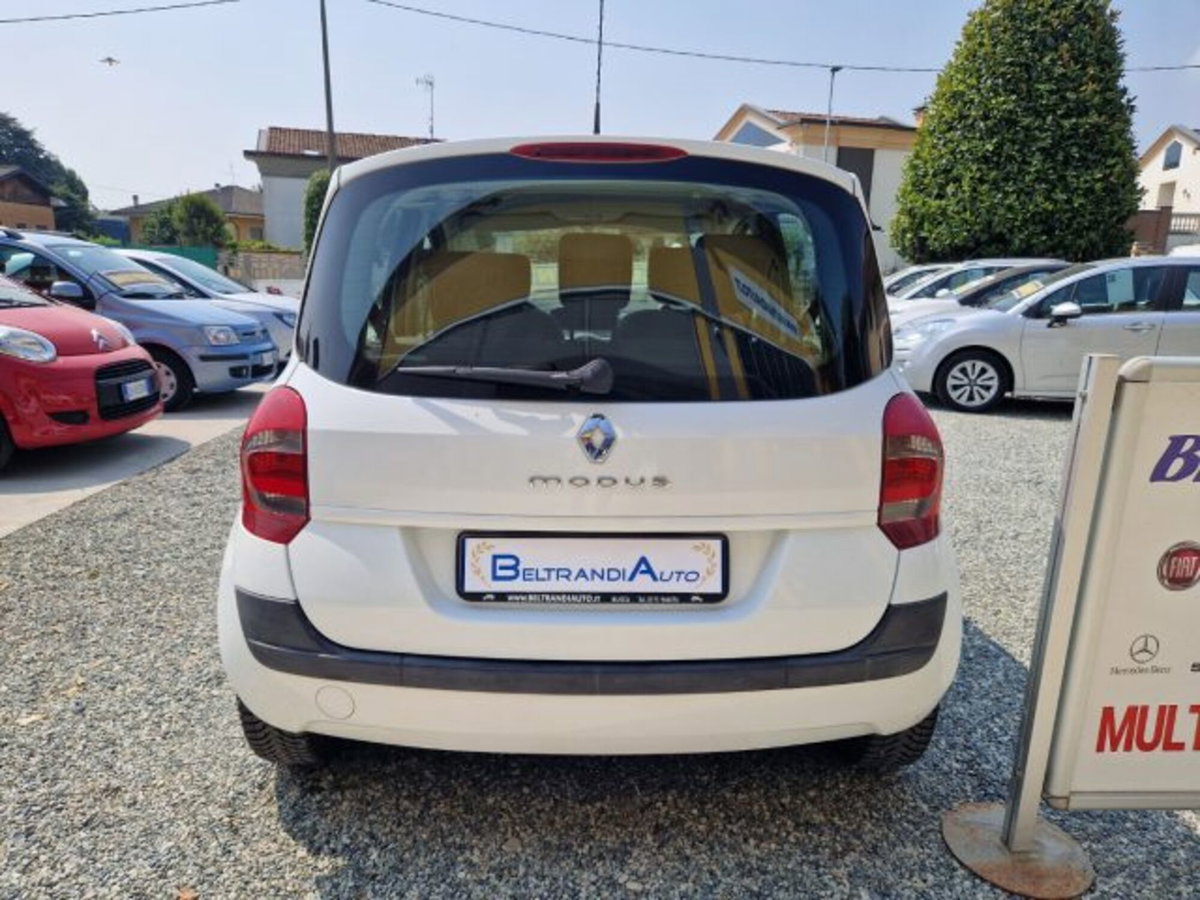 Renault Modus 1.2 16V Dynamique (7)