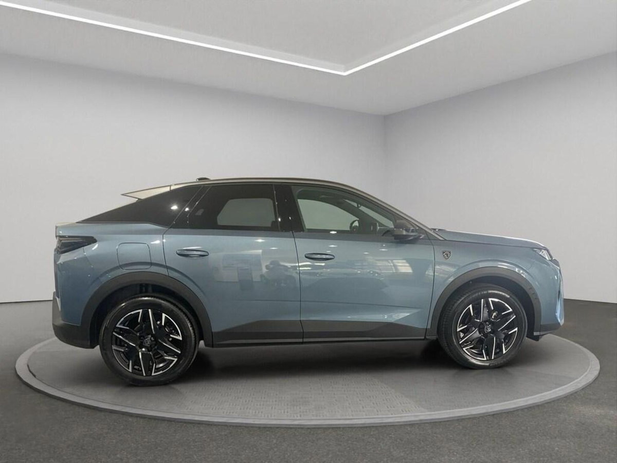Peugeot 3008 1.2 hybrid GT Exclusive 145cv e-dcs6 (5)