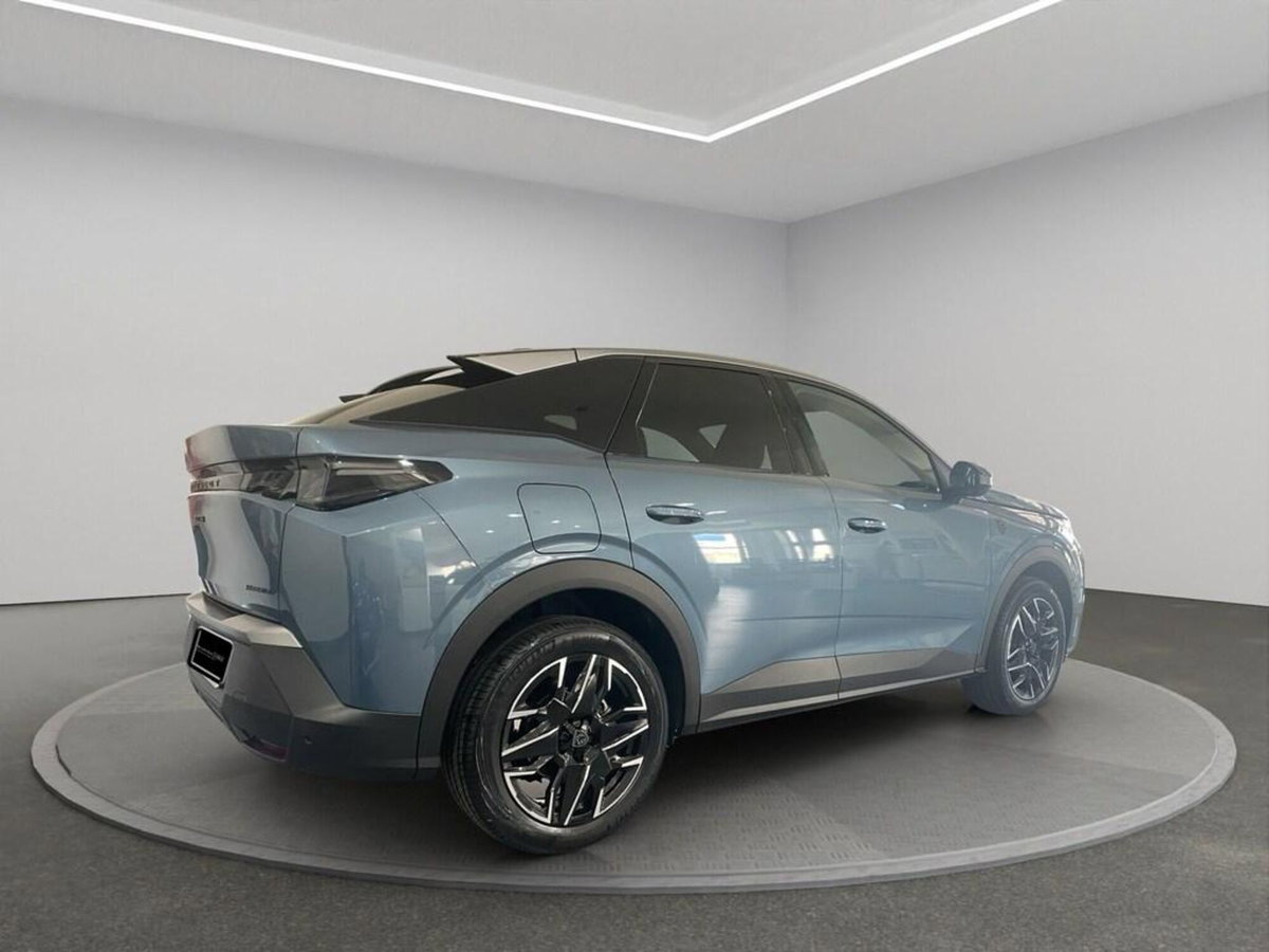 Peugeot 3008 1.2 hybrid GT Exclusive 145cv e-dcs6 (7)