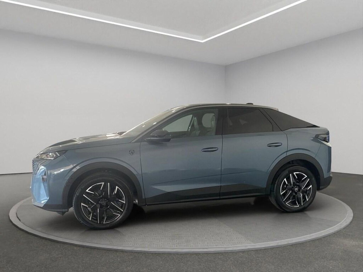 Peugeot 3008 1.2 hybrid GT Exclusive 145cv e-dcs6 (8)