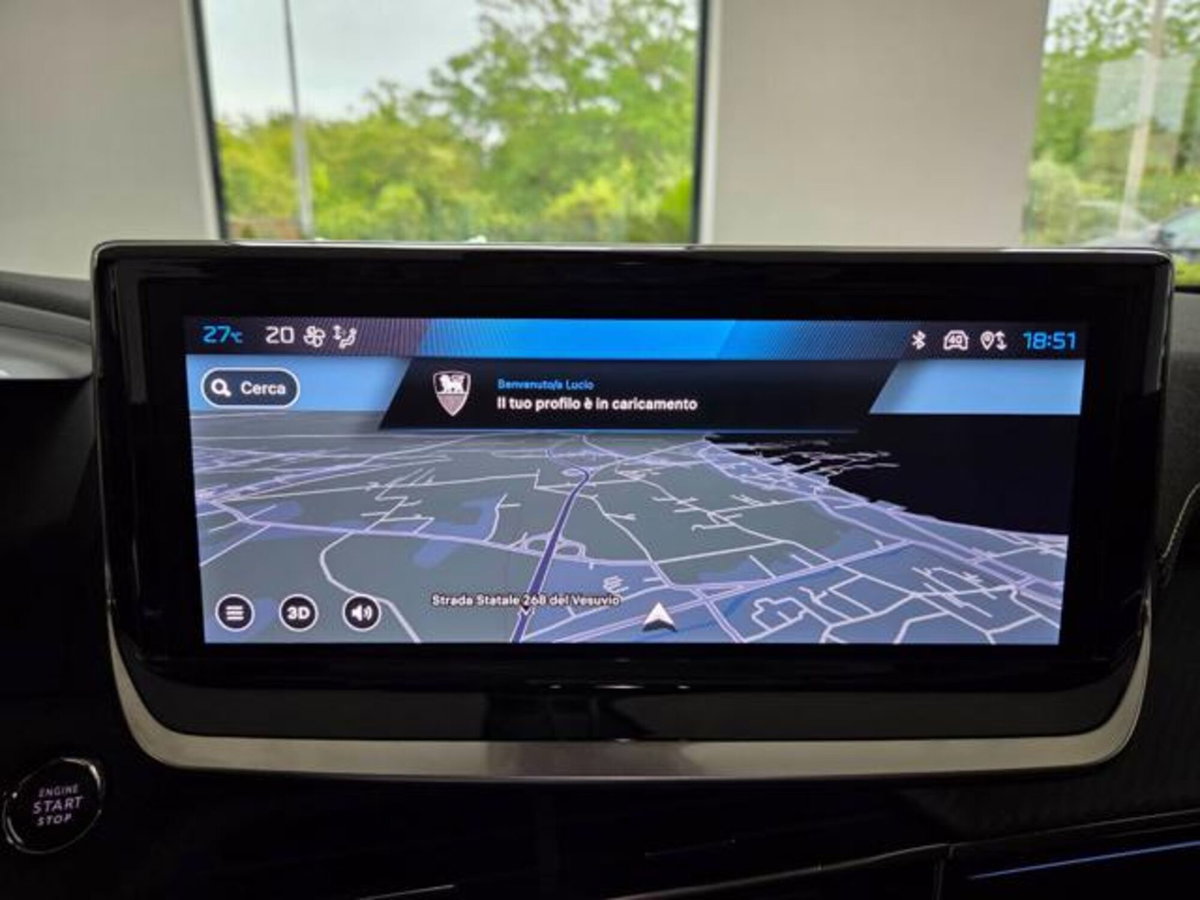 Peugeot 2008 1.2 hybrid GT Exclusive 145cv e-dcs6 (4)