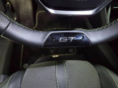 Peugeot 2008 1.2 hybrid GT Exclusive 145cv e-dcs6 (8)