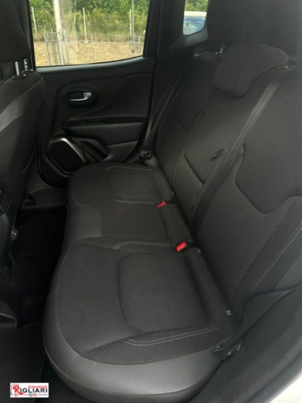 Jeep Renegade 1.6 Mjt 120 CV Limited (18)