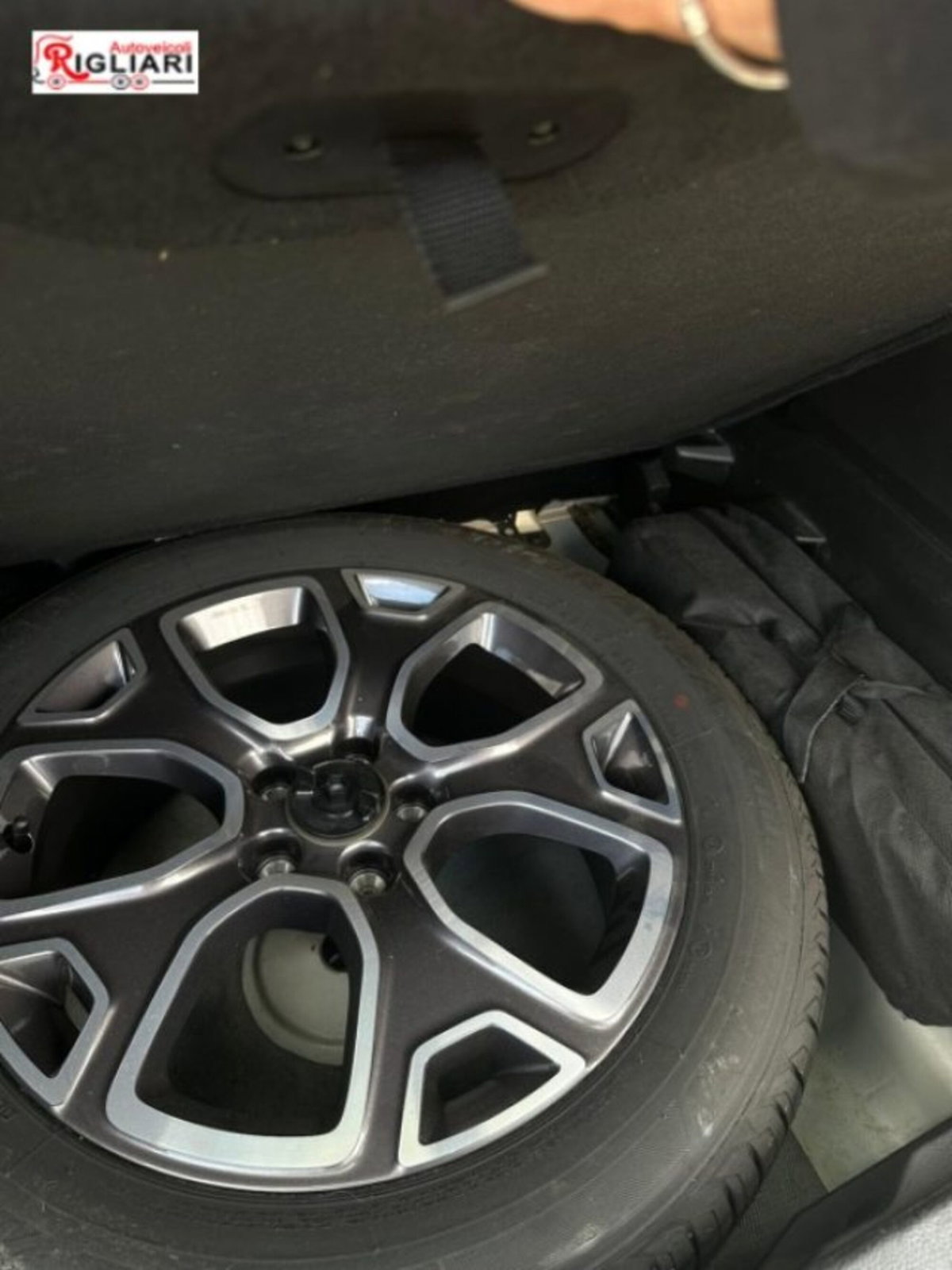 Jeep Renegade 1.6 Mjt 120 CV Limited (2)