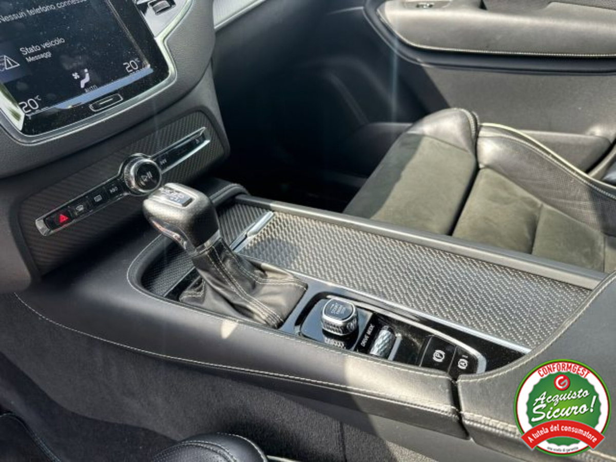 Volvo XC90 D5 AWD Geartronic R-design (10)