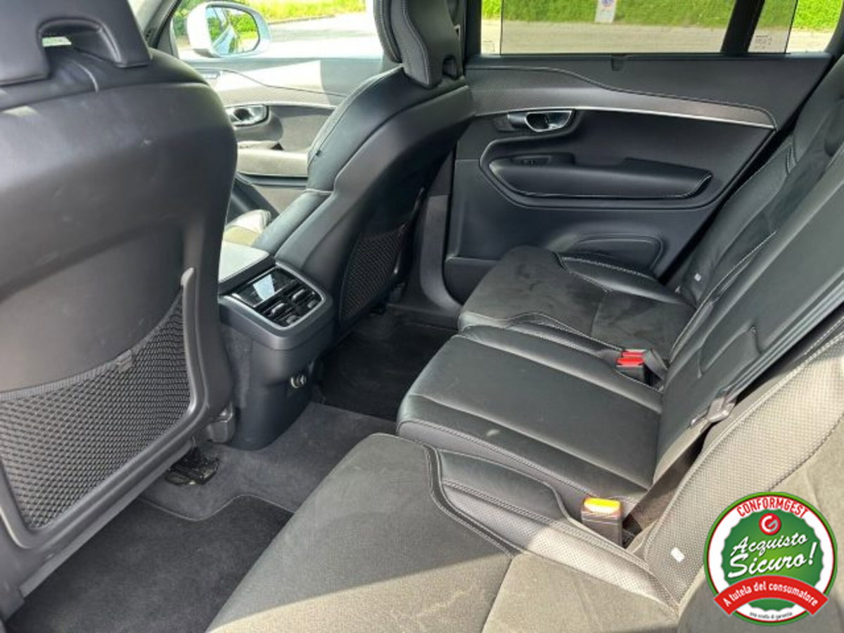 Volvo XC90 D5 AWD Geartronic R-design (13)