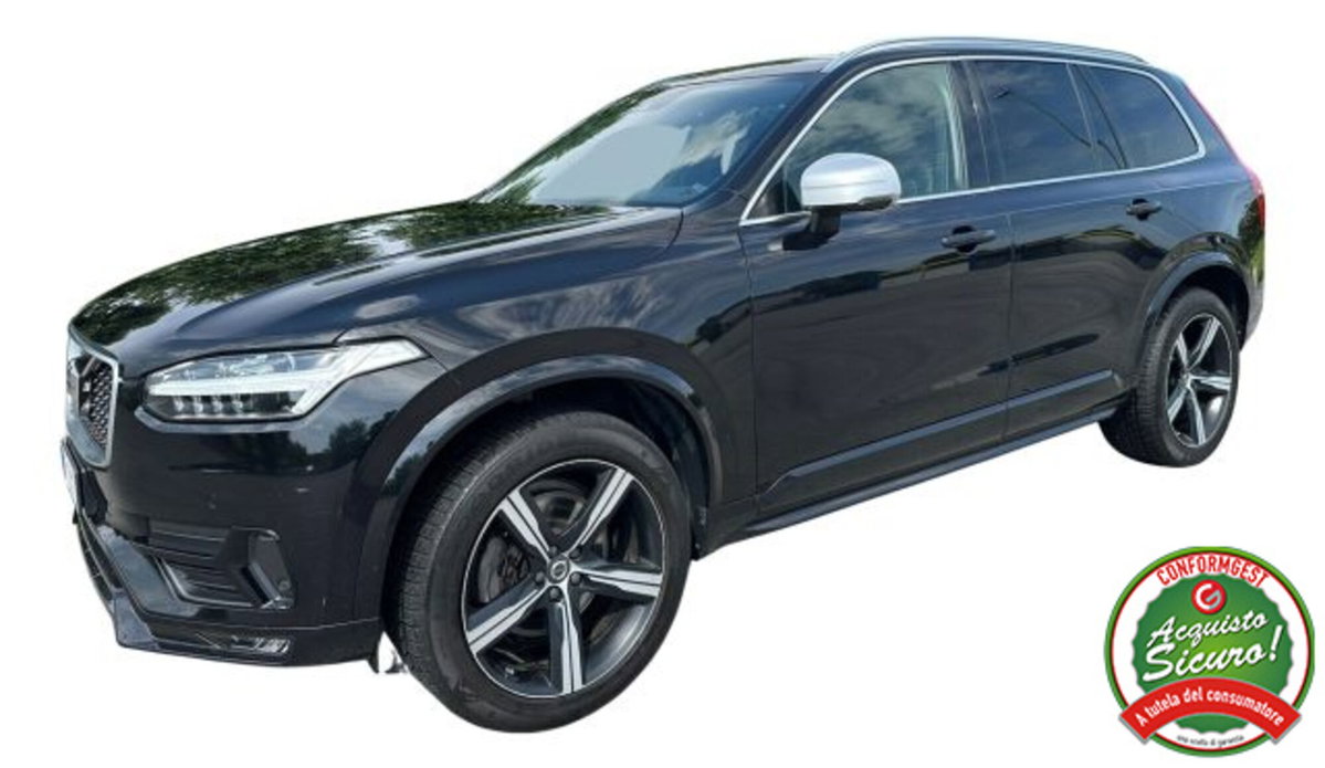 Volvo XC90 D5 AWD Geartronic R-design (3)