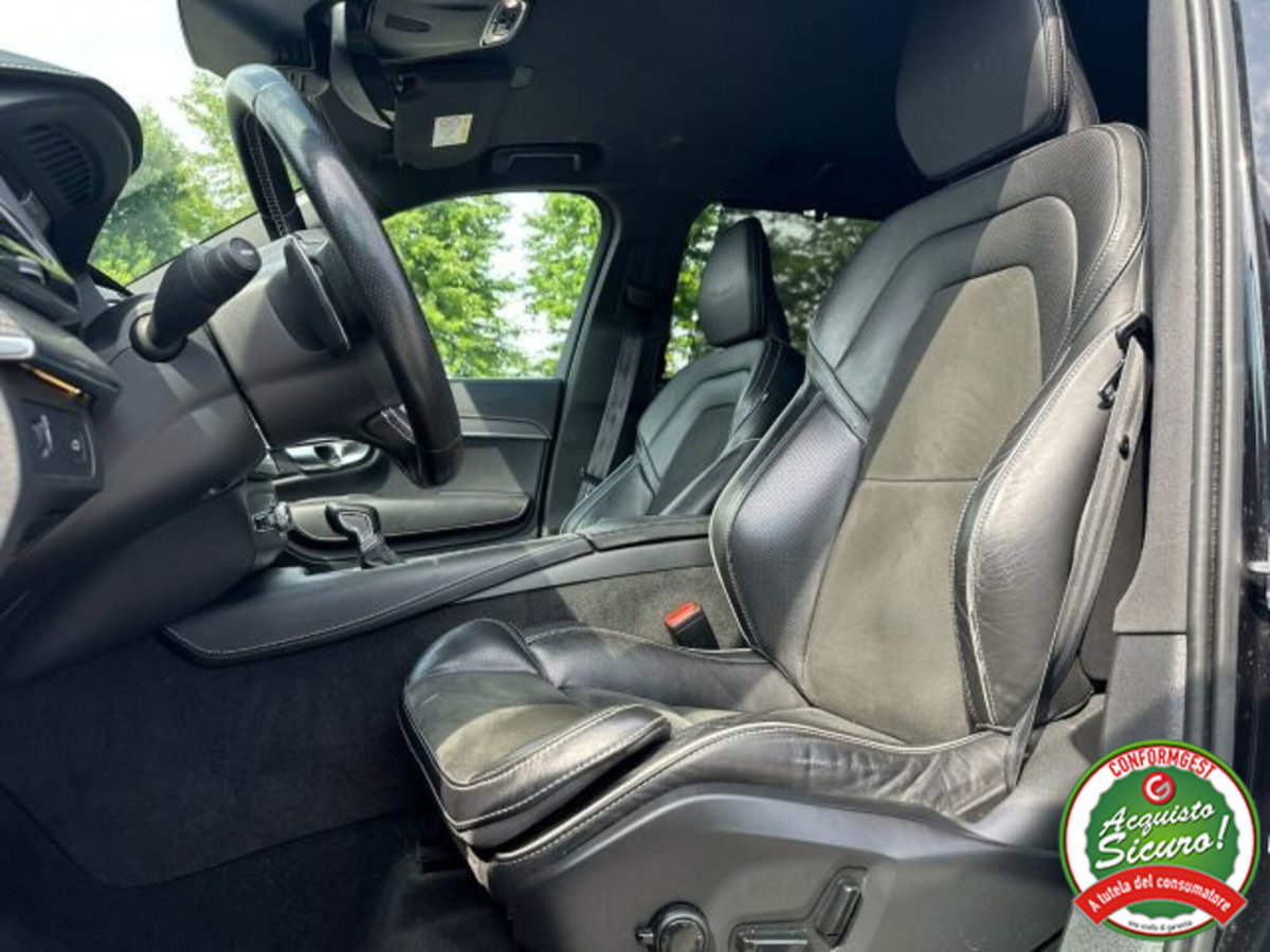 Volvo XC90 D5 AWD Geartronic R-design (8)
