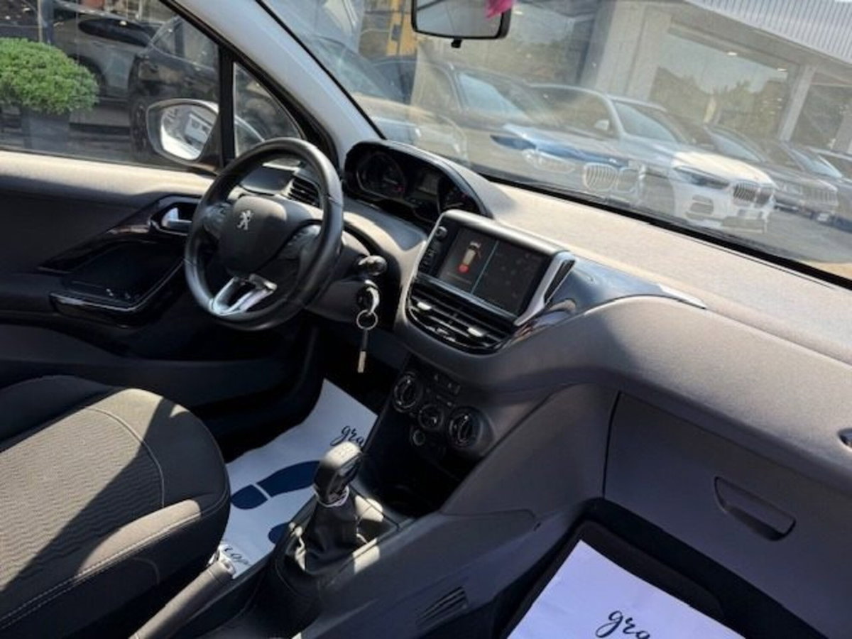 Peugeot 208 82 5 porte Active (8)