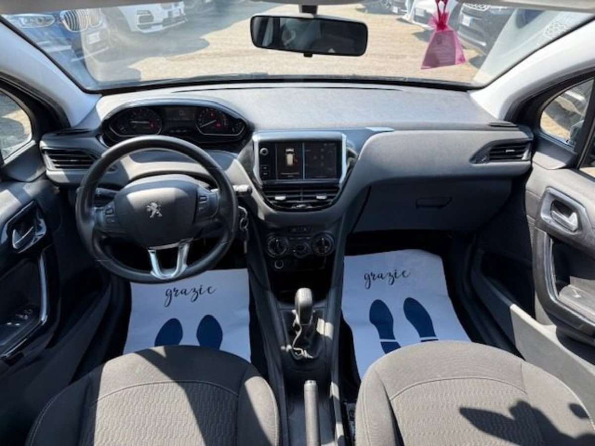 Peugeot 208 82 5 porte Active (9)