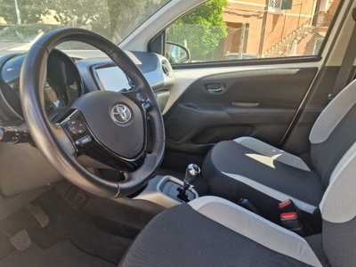 Toyota Aygo 1.0 VVT-i 69 CV 5 porte x-cite (13)