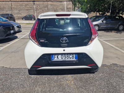 Toyota Aygo 1.0 VVT-i 69 CV 5 porte x-cite (5)