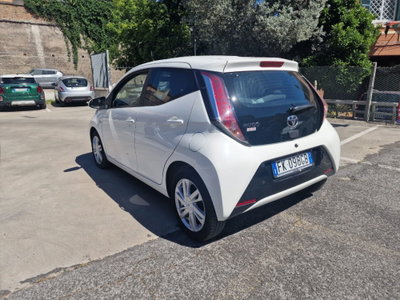 Toyota Aygo 1.0 VVT-i 69 CV 5 porte x-cite (8)