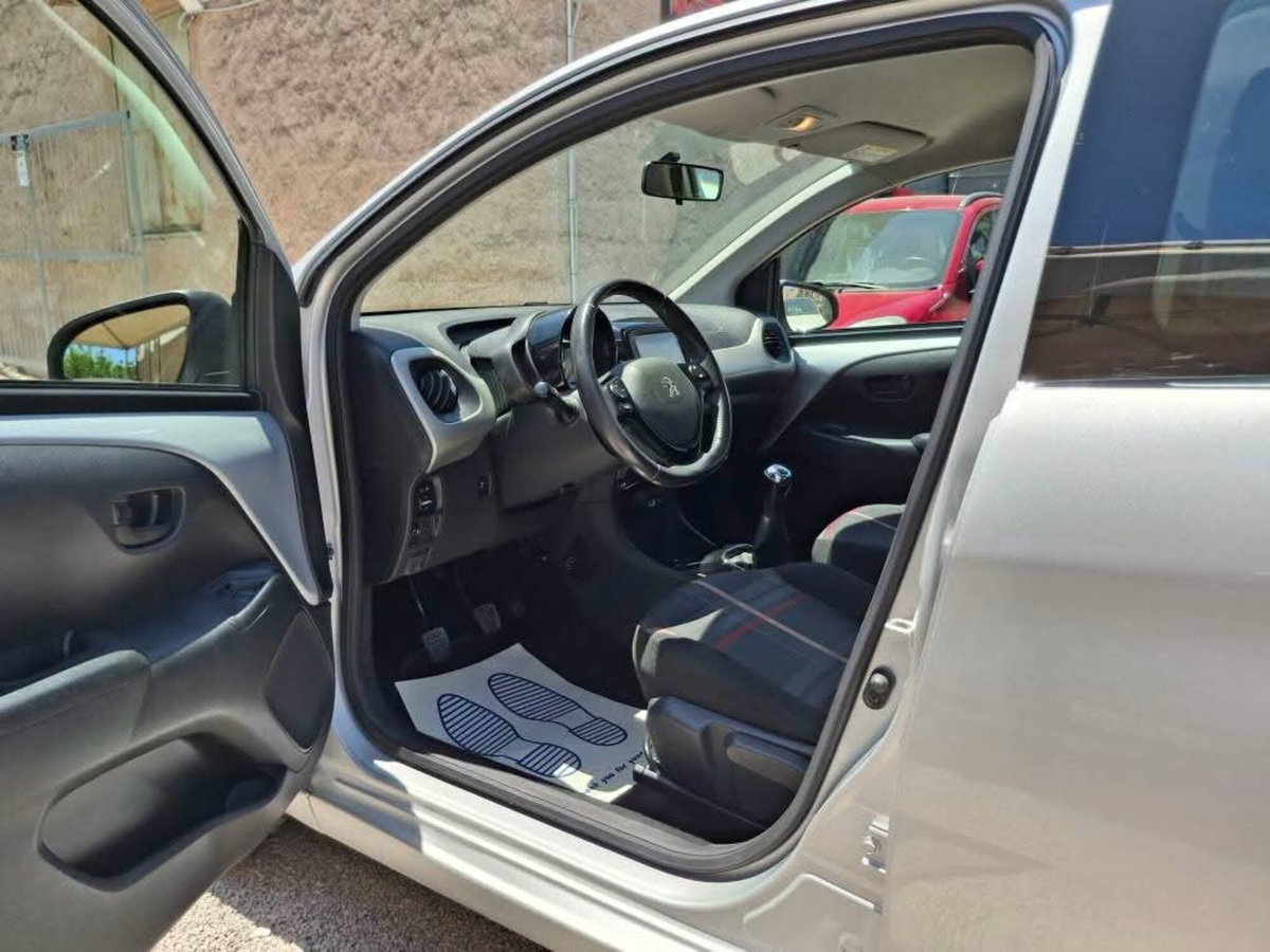Peugeot 108 82 5 porte Allure (11)