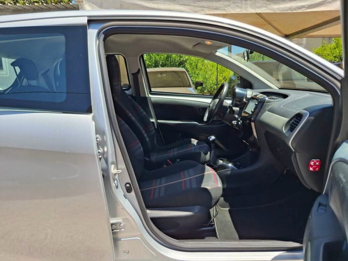Peugeot 108 82 5 porte Allure (15)