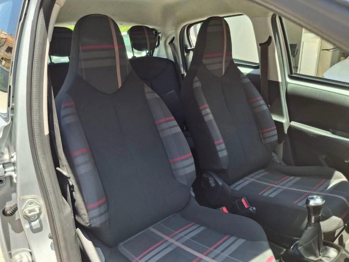 Peugeot 108 82 5 porte Allure (16)