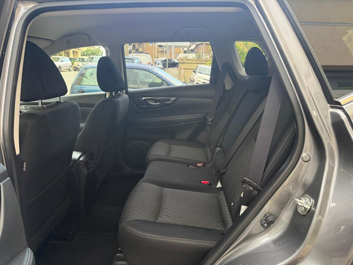 Nissan X-Trail dCi 150 2WD Tekna (11)