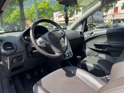 Opel Corsa 1.2 3 porte b-color (13)