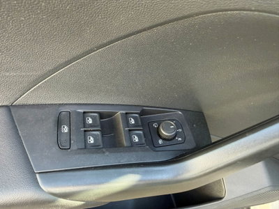 Volkswagen T-Cross 1.0 TSI Sport (14)