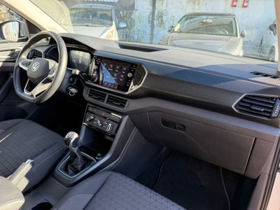 Volkswagen T-Cross 1.0 TSI Sport (18)