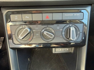 Volkswagen T-Cross 1.0 TSI Sport (9)