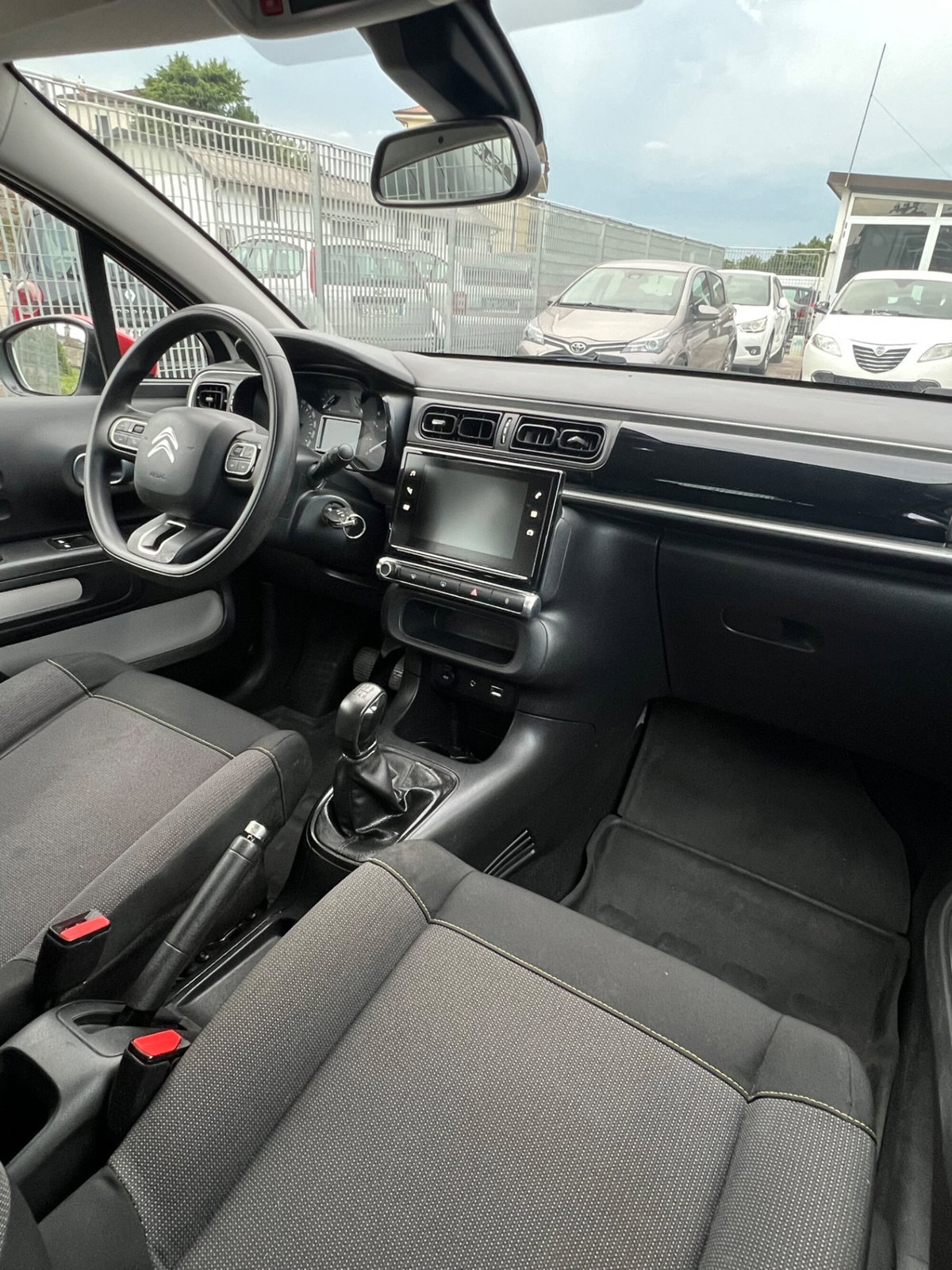 Citroen C3 PureTech 82 Shine (17)