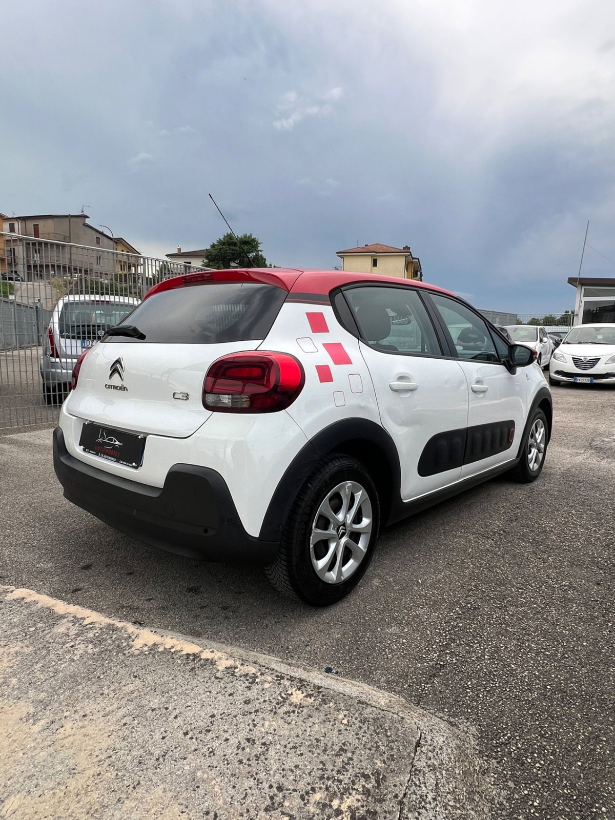 Citroen C3 PureTech 82 Shine (3)