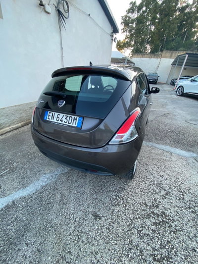 Lancia Ypsilon 1.3 MJT 16V 95 CV 5 porte S&S Silver (10)