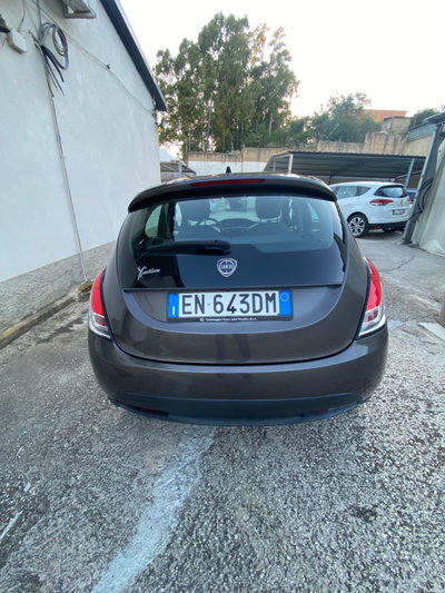 Lancia Ypsilon 1.3 MJT 16V 95 CV 5 porte S&S Silver (3)