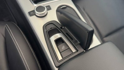 Mercedes-Benz SLC 200 Premium (12)