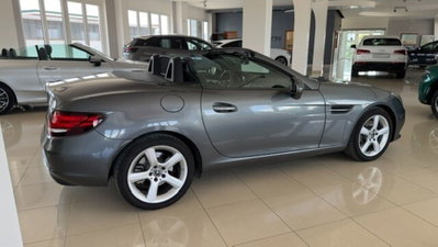 Mercedes-Benz SLC 200 Premium (4)