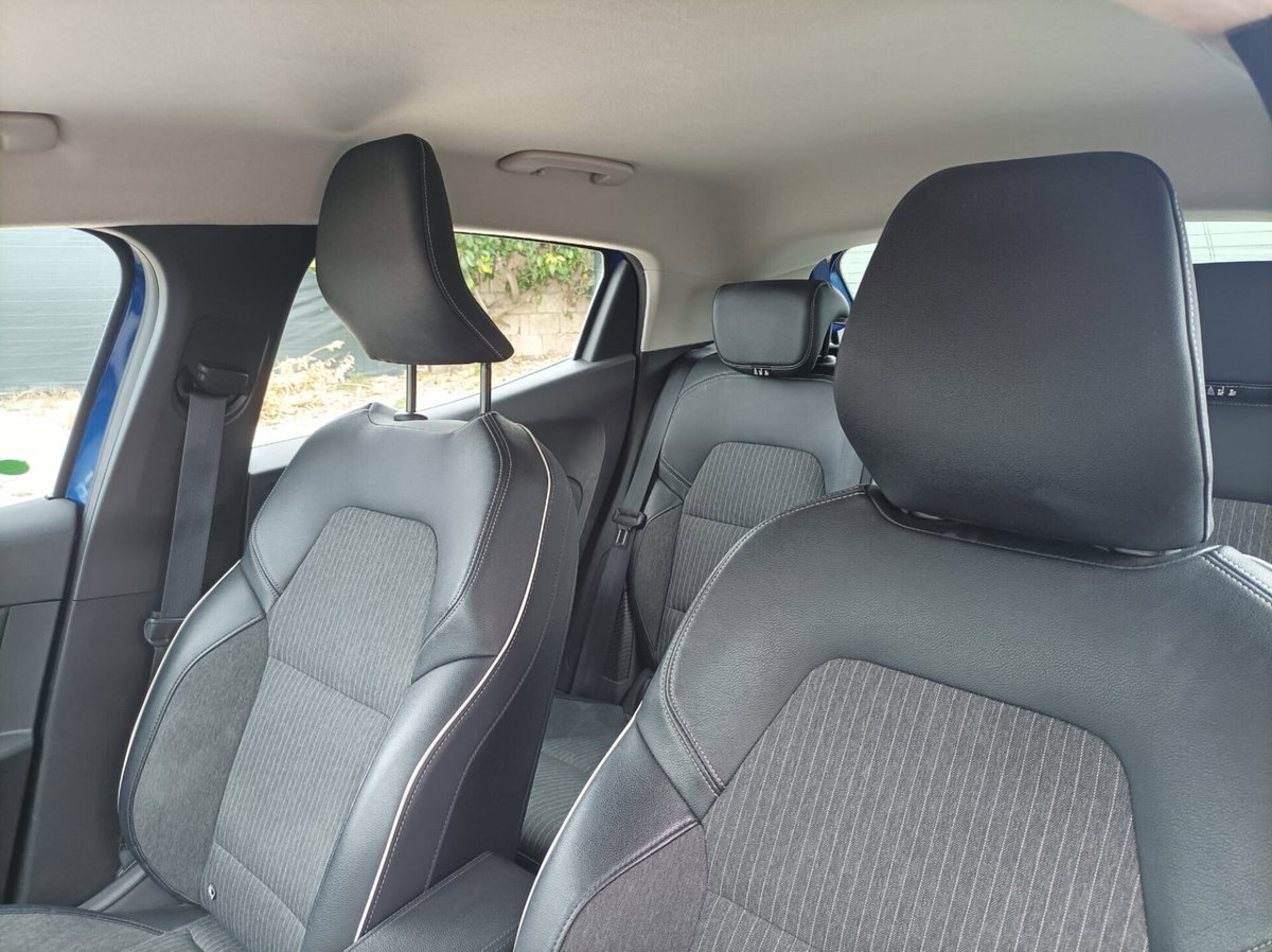 Renault Clio TCe 90 CV 5 porte Intens (9)