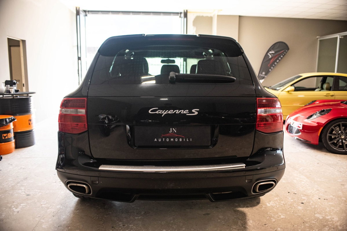 Porsche Cayenne 4.8 S (6)