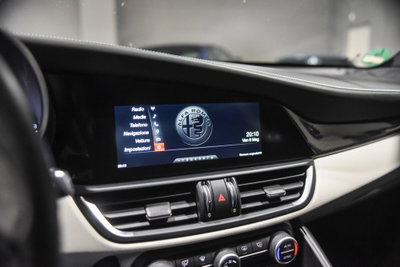Alfa Romeo Giulia 2.9 T V6 Quadrifoglio (14)